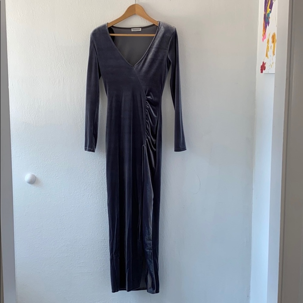 Gray Velvet Long Sleeve v-neck Dress with Slit